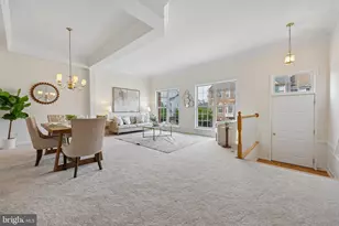 6140 Manchester Park Cir, Alexandria, VA 22310 - Photo 2