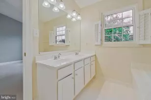 14718 Winterfield Ct, Centreville, VA 20120 - Photo 56