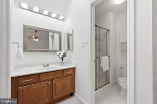 4262 Fox Lake Dr, Fairfax, VA 22033 - Photo 22