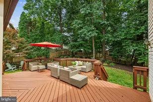 12607 Lake Normandy Ln, Fairfax, VA 22030 - Photo 16