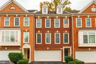 4505 Monmouth St, Fairfax, VA 22030 - Photo 1