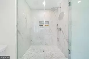 2851 Edgelea Rd, Vienna, VA 22181 - Photo 32