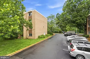 2907 Charing Cross Rd, Falls Church, VA 22042 - Photo 4