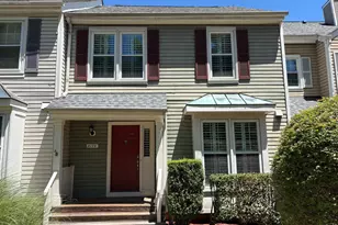 8174 Cliffview Ave, Springfield, VA 22153 - Photo 2