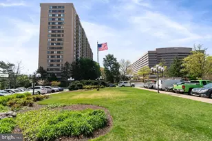 3705 S George Mason Dr, Falls Church, VA 22041 - Photo 1