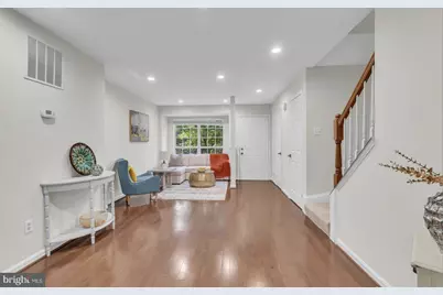 14197 Autumn Circle, Centreville, VA 20121 - Photo 4