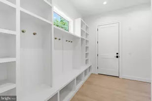 6908 Mt Daniel Dr, Falls Church, VA 22046 - Photo 8