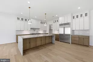 6908 Mt Daniel Dr, Falls Church, VA 22046 - Photo 4