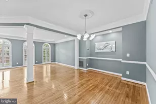 4076 Walnut Cove Cir, Fairfax, VA 22033 - Photo 12