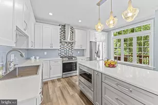 4076 Walnut Cove Cir, Fairfax, VA 22033 - Photo 22