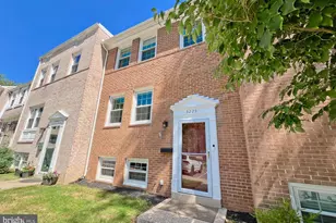 3225 Viscount Ct, Annandale, VA 22003 - Photo 2