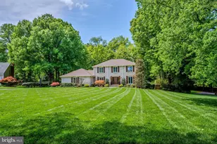 10904 Berryland Ct, Oakton, VA 22124 - Photo 52