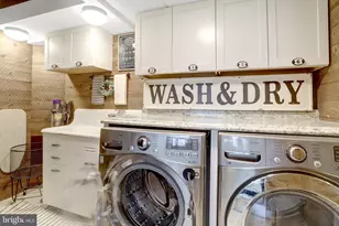 7505 Hogarth St, Springfield, VA 22151 - Photo 40
