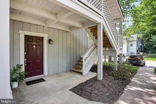 2205 Hunters Run Dr, Reston, VA 20191 - Photo 8