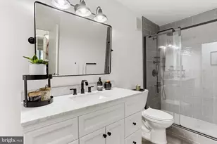 2205 Hunters Run Dr, Reston, VA 20191 - Photo 26