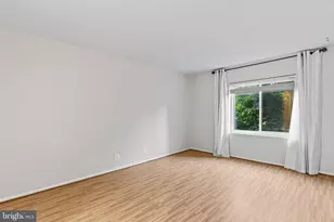 8360 Greensboro Dr, McLean, VA 22102 - Photo 32