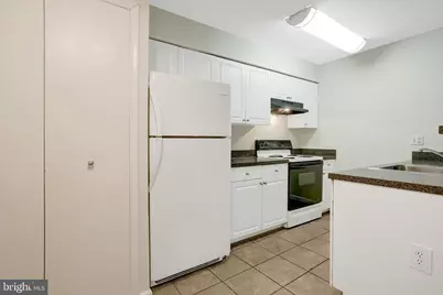 8639 Beekman Place, Alexandria, VA 22309 - Photo 4