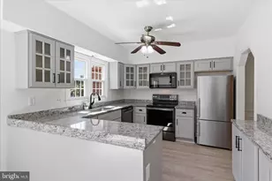 5916 Wescott Hills Way, Alexandria, VA 22315 - Photo 16
