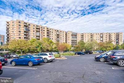8360 Greensboro Drive #306, McLean, VA 22102 - Photo 10