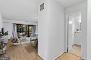 8360 Greensboro Dr, McLean, VA 22102 - Photo 14