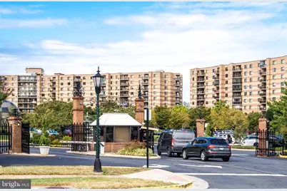 8360 Greensboro Drive #306, McLean, VA 22102 - Photo 2