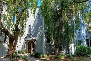 2263 Hunters Run Dr, Reston, VA 20191 - Photo 1