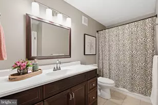 2263 Hunters Run Dr, Reston, VA 20191 - Photo 18