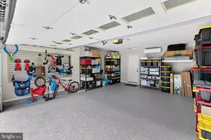 1323 Stourhead Ct, Herndon, VA 20170 - Photo 42