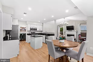 1323 Stourhead Ct, Herndon, VA 20170 - Photo 14