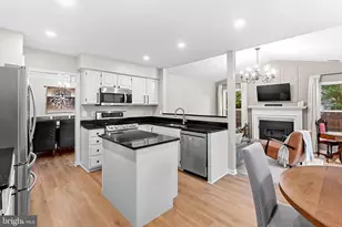 1323 Stourhead Ct, Herndon, VA 20170 - Photo 18