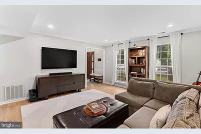 1323 Stourhead Court, Herndon, VA 20170 - Photo 4