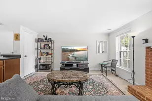 3050 Federal Hill Dr, Falls Church, VA 22044 - Photo 24