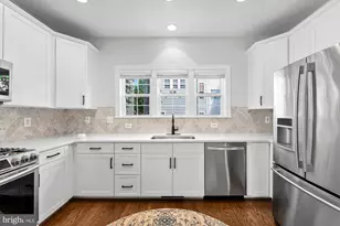 4165 Jeremy Grove, Fairfax, VA 22030 - Photo 2