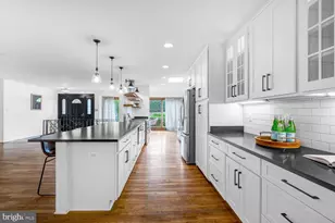 8809 Gateshead Rd, Alexandria, VA 22309 - Photo 2