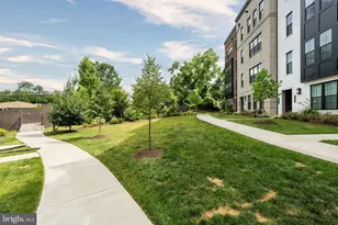 7556 Sawyer Farm Wy, McLean, VA 22102 - Photo 8