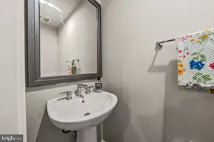7556 Sawyer Farm Wy, McLean, VA 22102 - Photo 20