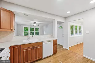 4712 Springbrook Dr, Annandale, VA 22003 - Photo 8