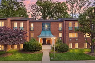 11809 Breton Ct, Reston, VA 20191 - Photo 2