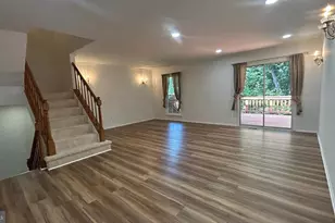 10603 Reed's Landing Cir, Burke, VA 22015 - Photo 6