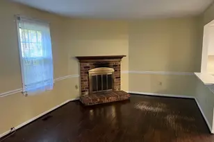 367 Linden Ct, Herndon, VA 20170 - Photo 2