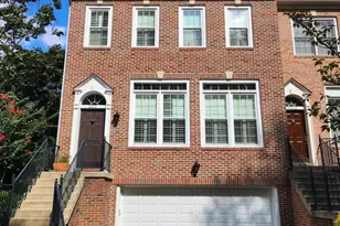 2831 Thaxton Ln, Oakton, VA 22124 - Photo 1