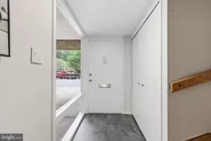 11510 Maple Ridge Rd, Reston, VA 20190 - Photo 6