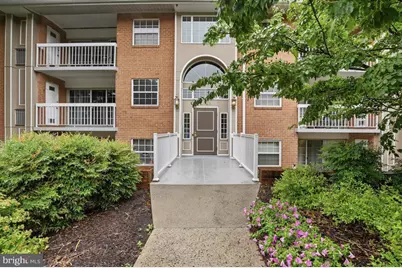 1923 Wilson Lane #201, McLean, VA 22102 - Photo 1