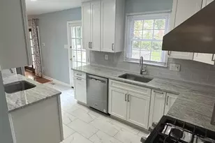 13524 Ellendale Dr, Chantilly, VA 20151 - Photo 6