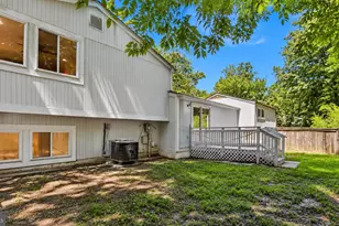 2240 Sanibel Dr, Reston, VA 20191 - Photo 40