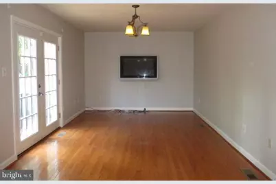8201 Hensley Court, Alexandria, VA 22308 - Photo 10