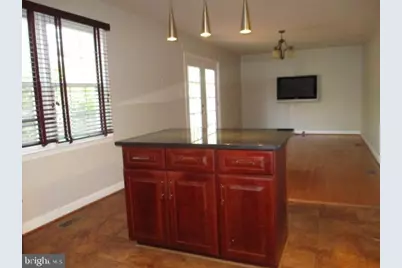 8201 Hensley Court, Alexandria, VA 22308 - Photo 8