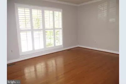 8201 Hensley Court, Alexandria, VA 22308 - Photo 4