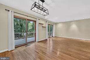2031 Sarazen Pl, Reston, VA 20191 - Photo 2