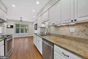 2031 Sarazen Pl, Reston, VA 20191 - Photo 8